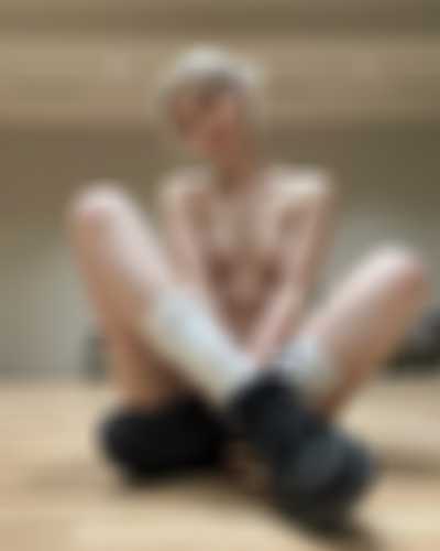 Chaewon - nude