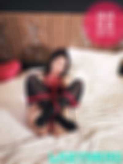 Jennie - tied #2