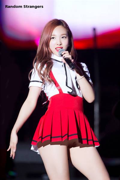 Nayeon - nude fake