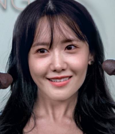 Yoona - double handy