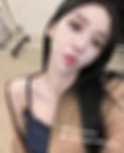 Karina - facial
