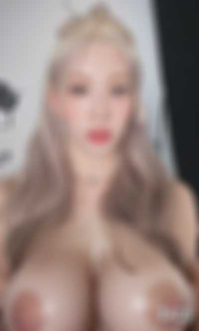 Kim Lip - big boobs