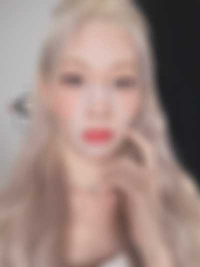 Kim Lip - cum on face