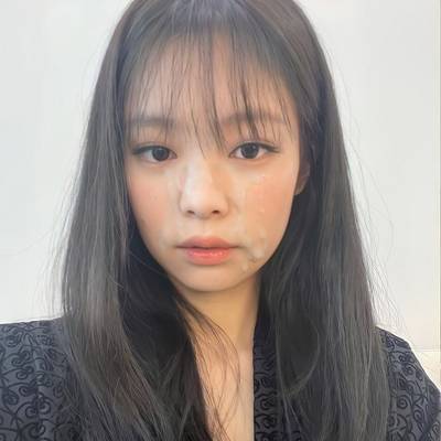 Jennie - cum on face