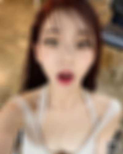 Karina - facial selfie