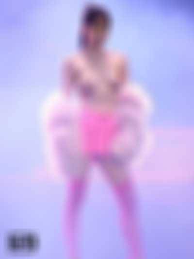 Mina - naked