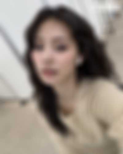 Tzuyu - ____