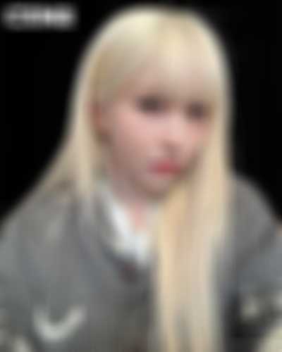 Mina - ____
