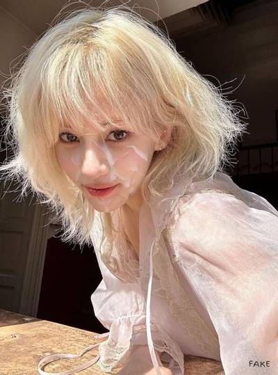 Somi - cum on face