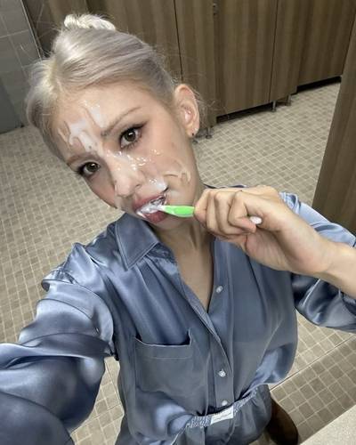 Somi - bukkake